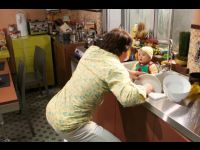 Jackie sings to Matthew.