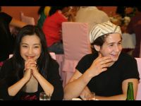Li Bing Bing and Michael Angarano.