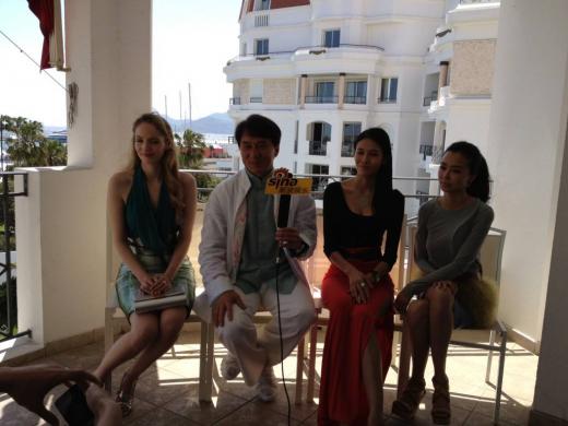 Interview with his female costars.